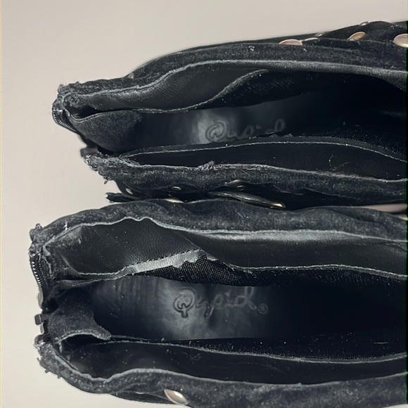 Qupid “Proven-15” Black Velvet Ankle Booties - Size 9 - With Box - Picture 9 of 16